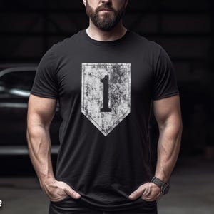 Army Military veteran 1st Infantry Division Veteran insignia distressed Fathers Day Gift for Dad Unisex Jersey Short Sleeve Tee T-Shirt