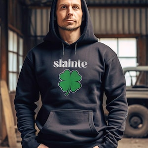 Slainte St. Patrick&#39;s day saint patty day Cheers good health trendy shirt for men or women Unisex Heavy Blend Hooded Sweatshirt