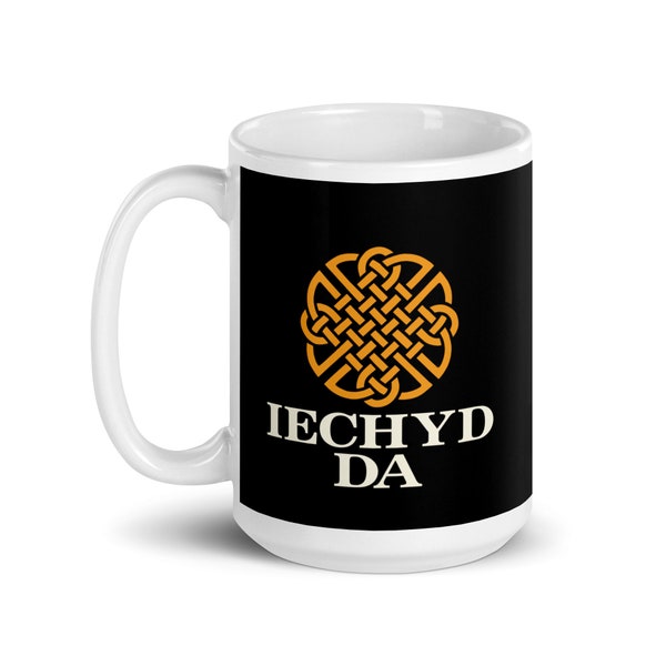 Welsh Saying Iechyd Da Cheers good Health Christmas gift idea Dishwasher safe Large glossy Coffee Mug Tea Cup