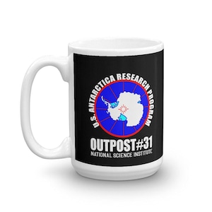 Outpost #31 Thule Station The Thing Retro Movies Mug