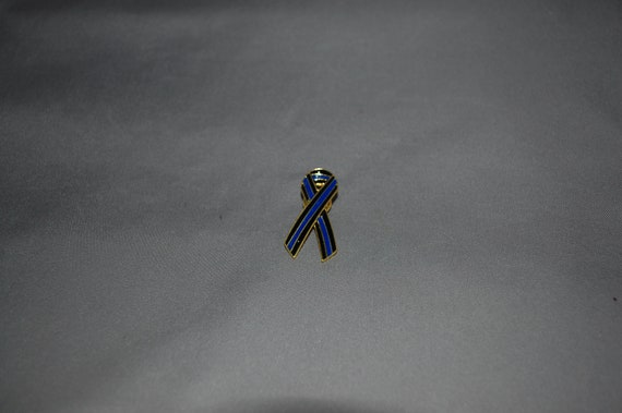 Thin Blue Line Pin, Ribbon