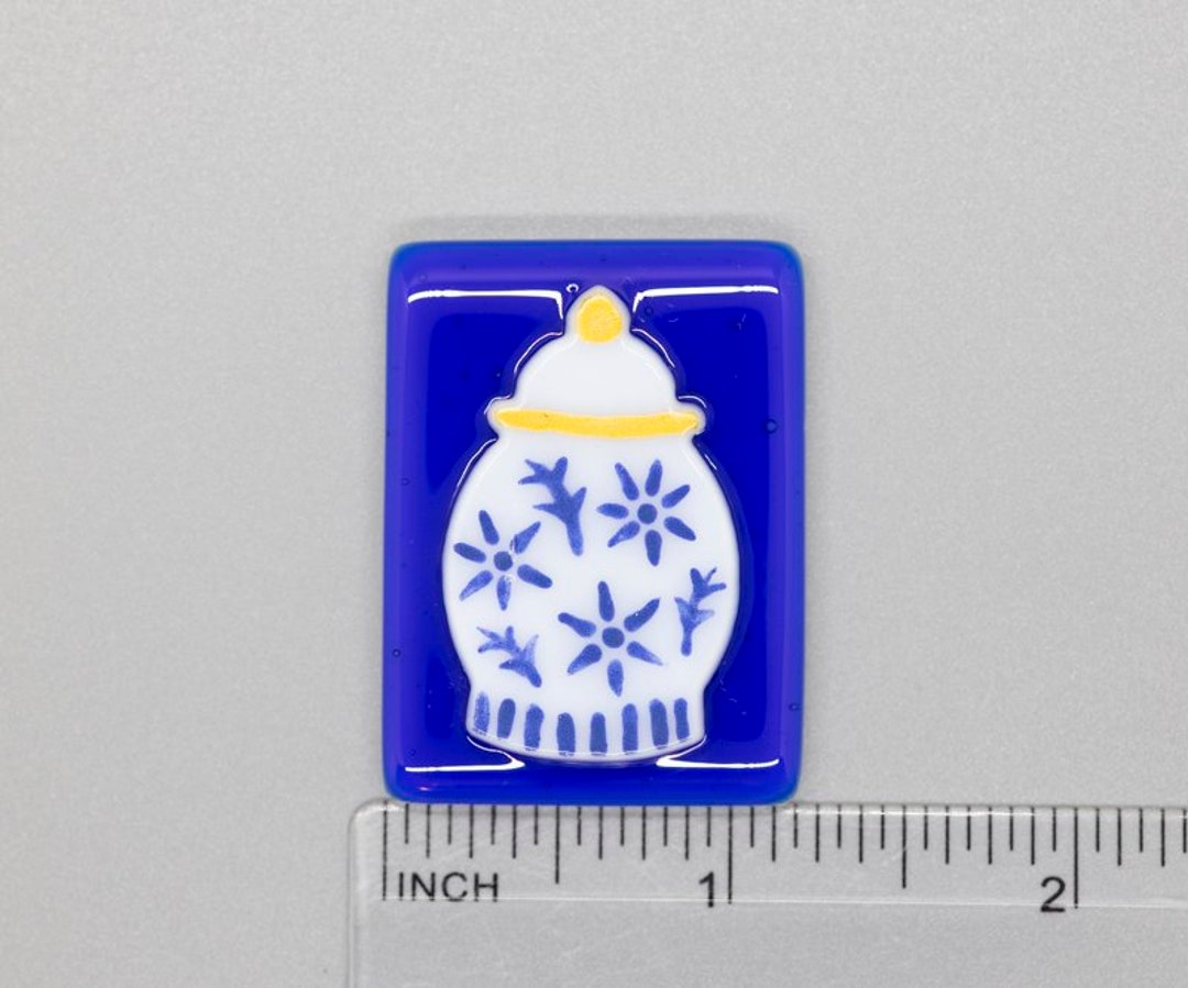 BEAU VERRE ART ginger Jar Fused Glass Needle Minder Needleminder