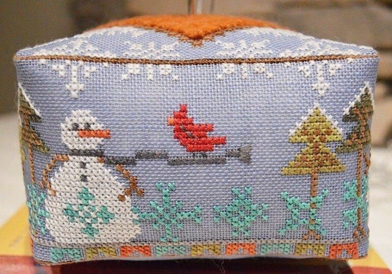Snowmen Winter HANDS ON DESIGN Block Party Snow Counted Cross Stitch Pattern /& Wool Snowflakes Includes Handcrafted Pin Set Too!