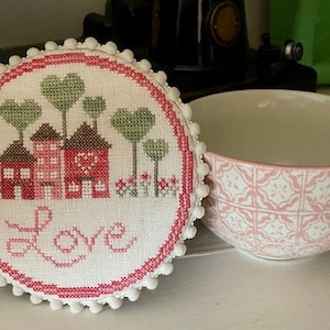 Heartsong Stitchery &quot;Love Bowl Topper&quot; • Counted Cross Stitch Pattern • PDF/DIGITAL Download • Chart • Pattern Only