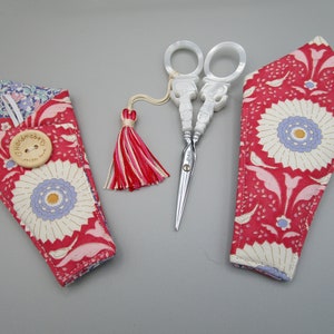 SCISSOR CASE • Tilda &#39;Bon Voyage&#39; OOP Fabrics ~ Sheath - Holds 4&quot; Embroidery Scissors • Made Exclusively for Kingsland Needle Art
