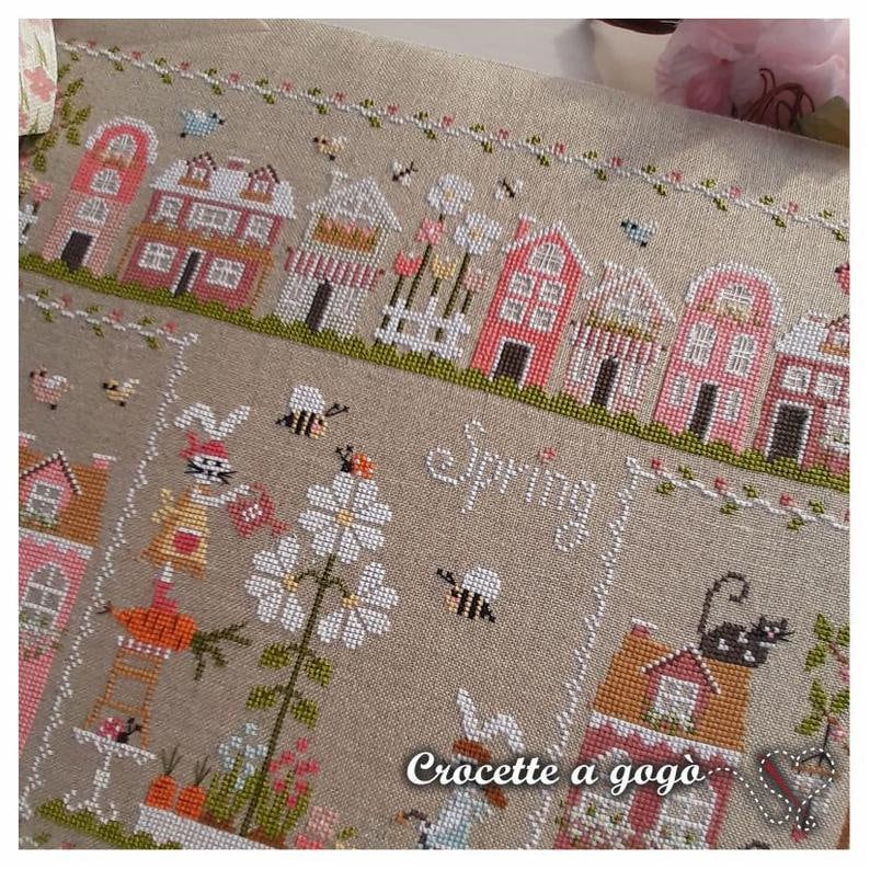 カントリー調　刺繍絵 CROCETTE A GOGO 