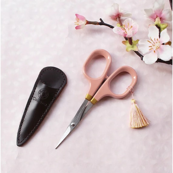 LIMITED EDITION COHANA fine Scissors With Pink sakura Lacquered