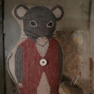 STACY NASH PRIMITIVES &quot;Animal Crackers Series - Monroe&quot;  Counted Cross Stitch Pattern, Chart, Pattern Only