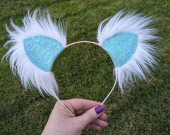Oreilles de chat bleu d’hiver avec fausse fourrure blanche, oreilles Blizzard Kittycorn, oreilles Festival Rave Kitty, oreilles de chat bleu pastel mignon