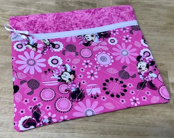 Minnie Mouse Quilted Project Bag: Cross Stitch, Knitting (13" x 11")