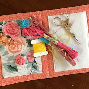 Project Minder - Scissor Saver Hand Sewing Organizer - Roses