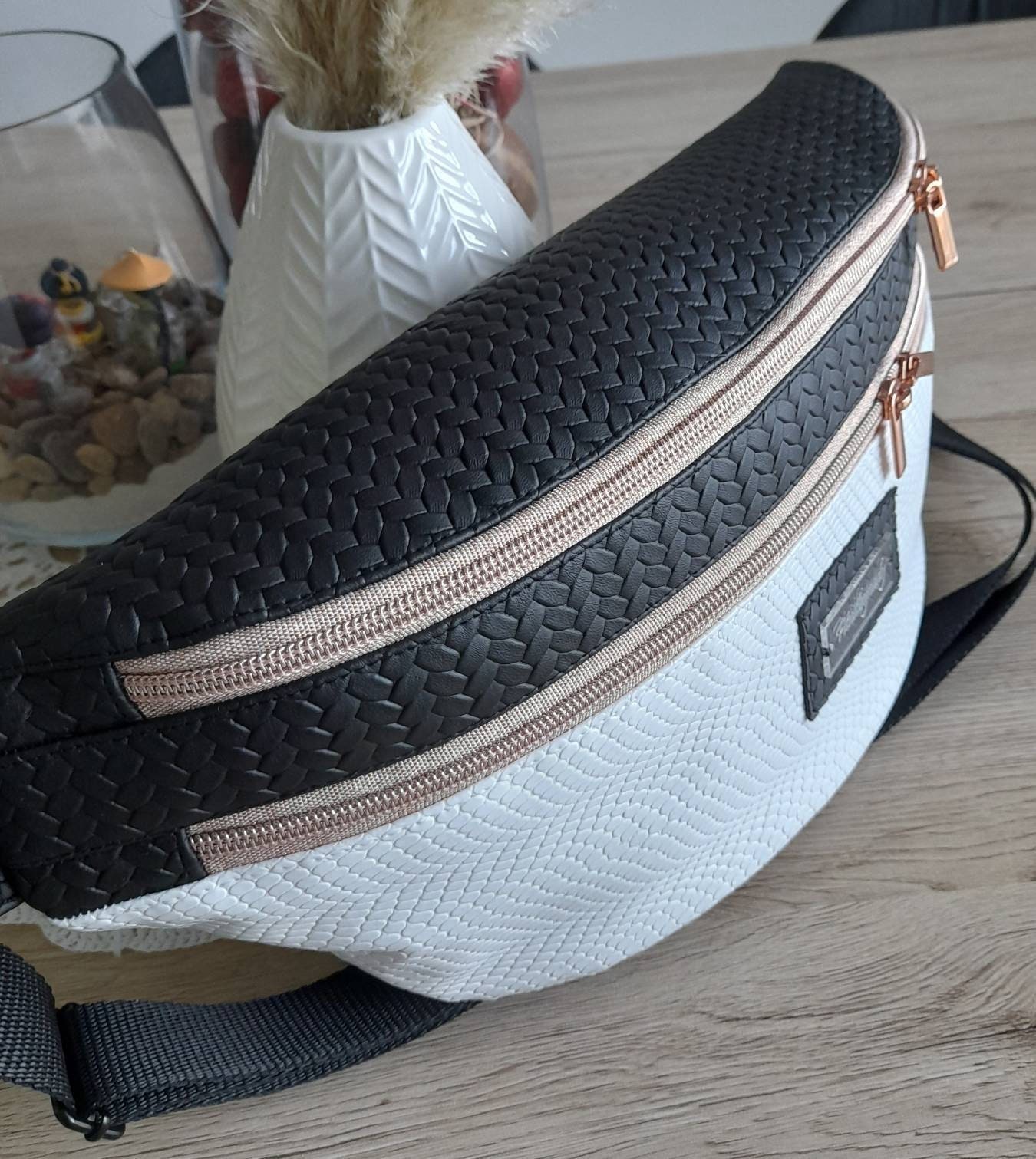 bauchtasche louis vuitton damen｜TikTok Search