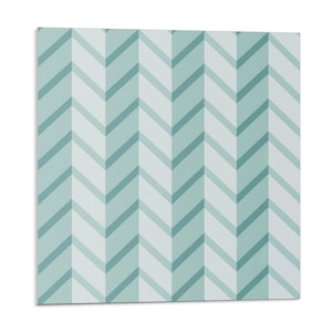 Puede incluir: Arte en lienzo cuadrado con un patrón de chevrón repetido en tonos de azul claro, turquesa y blanco. El diseño crea una sensación de movimiento e interés visual, adecuado para la decoración moderna.