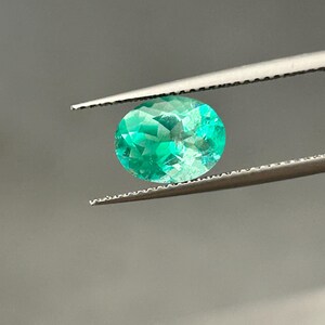 1.99 ct Colombian Emerald | GIA Certified | Oval Cut | Green Beryl | Clarity Enhanced (F1) | Collector Gemstone