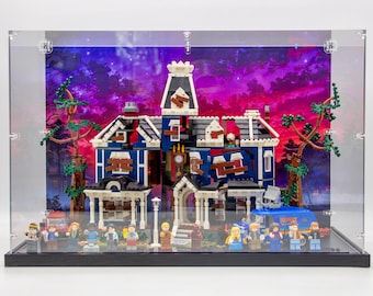 Display Case for LEGO Creel House 11370 | Stranger Things LEGO Display Case with UV Background | Acrylic Case with Metal/Wood Base