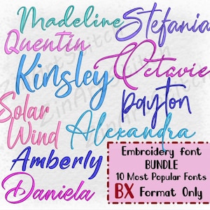 Può includere: Immagine con nomi in vari colori e font, tra cui Madeline, Stefania, Quentin, Kinsley, Octavie, Payton, Solar, Wind, Alexandra, Amberly e Daniela. Un rettangolo rosa indica "Embroidery font BUNDLE 10 Most Popular Fonts BX Format Only."