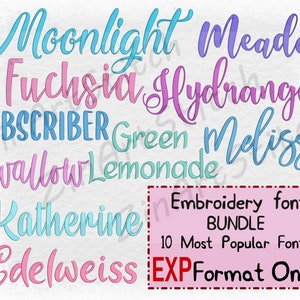 Op de afbeelding: Een digitaal borduurfontpakket met 10 populaire lettertypen. De lettertypen worden in verschillende kleuren weergegeven, waaronder roze, blauw, groen en paars. De tekst "Embroidery font BUNDLE 10 Most Popular Fonts EXPFormat Only" wordt weergegeven in een rode doos.