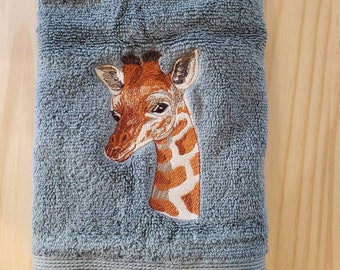 embroidered Giraffe hand towel set