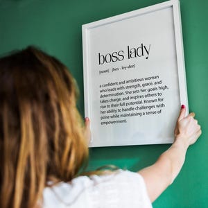 Boss Lady Definition Druck | Empowering Geschenk für sie | Starke Frau, Wandbild, feministisches Wohndekor, Geburtstagsgeschenk