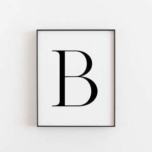 Minimalistischer B-Druck: Markante Schwarz-Weiß-Typografie für moderne Wanddekoration, handgefertigt mit klaren Linien und starken Kontrasten