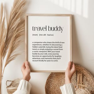 Définition de compagnon de voyage | Cadeau de Noël idéal pour les aventuriers | Art mural sur le thème du voyage pour amis et famille | Affiche de chambre de voyage