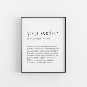 Yoga Lehrer Definition Druck - Friedliche Kriegerin Art - Schwarz & Weiß Studio Dekor - Aufmerksamer Lehrer Geschenk - Minimalistische Typografie - Zen
