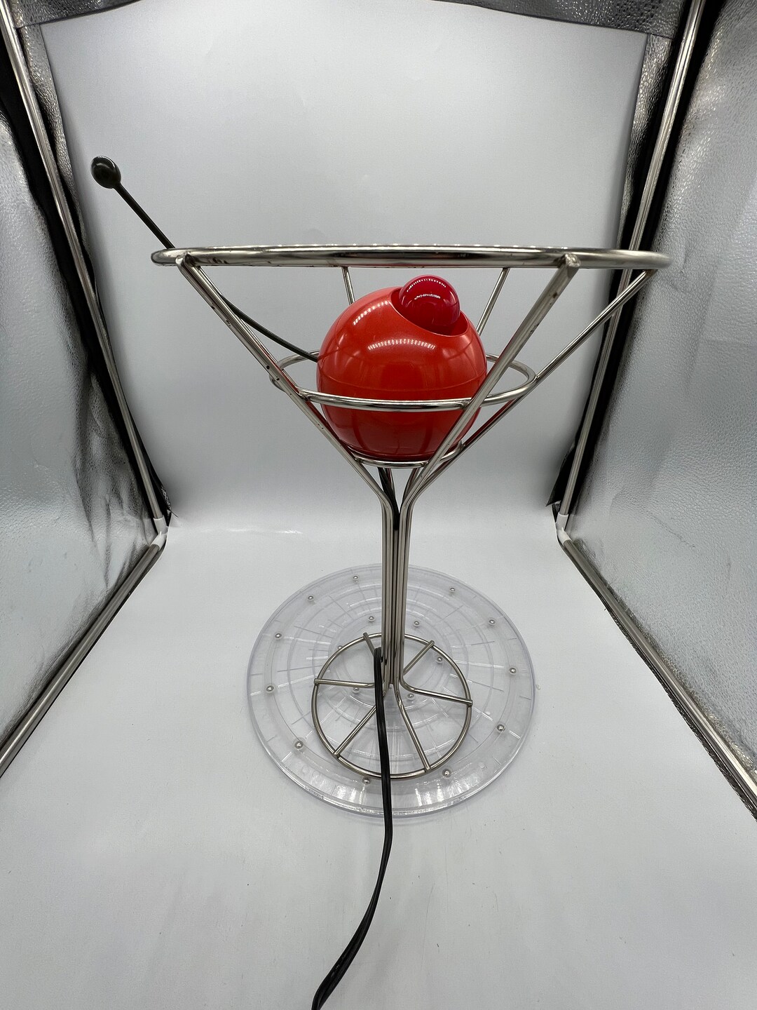 Vintage Mid-century 1950s Style Pop Art Manhattan Cocktail Lamp