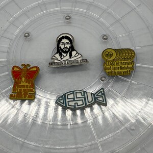 Vintage koelkastmagneten met christelijk thema. Afzonderlijk verkocht!