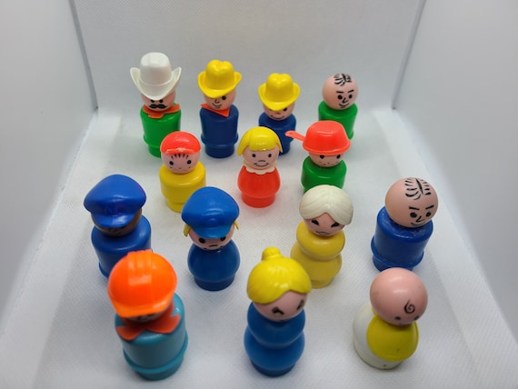 Vintage Fisher Price Little People pick Your Own 1 -  Israel