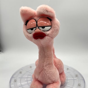 1984 Large Arlene Pink Cat from Garfield!.
