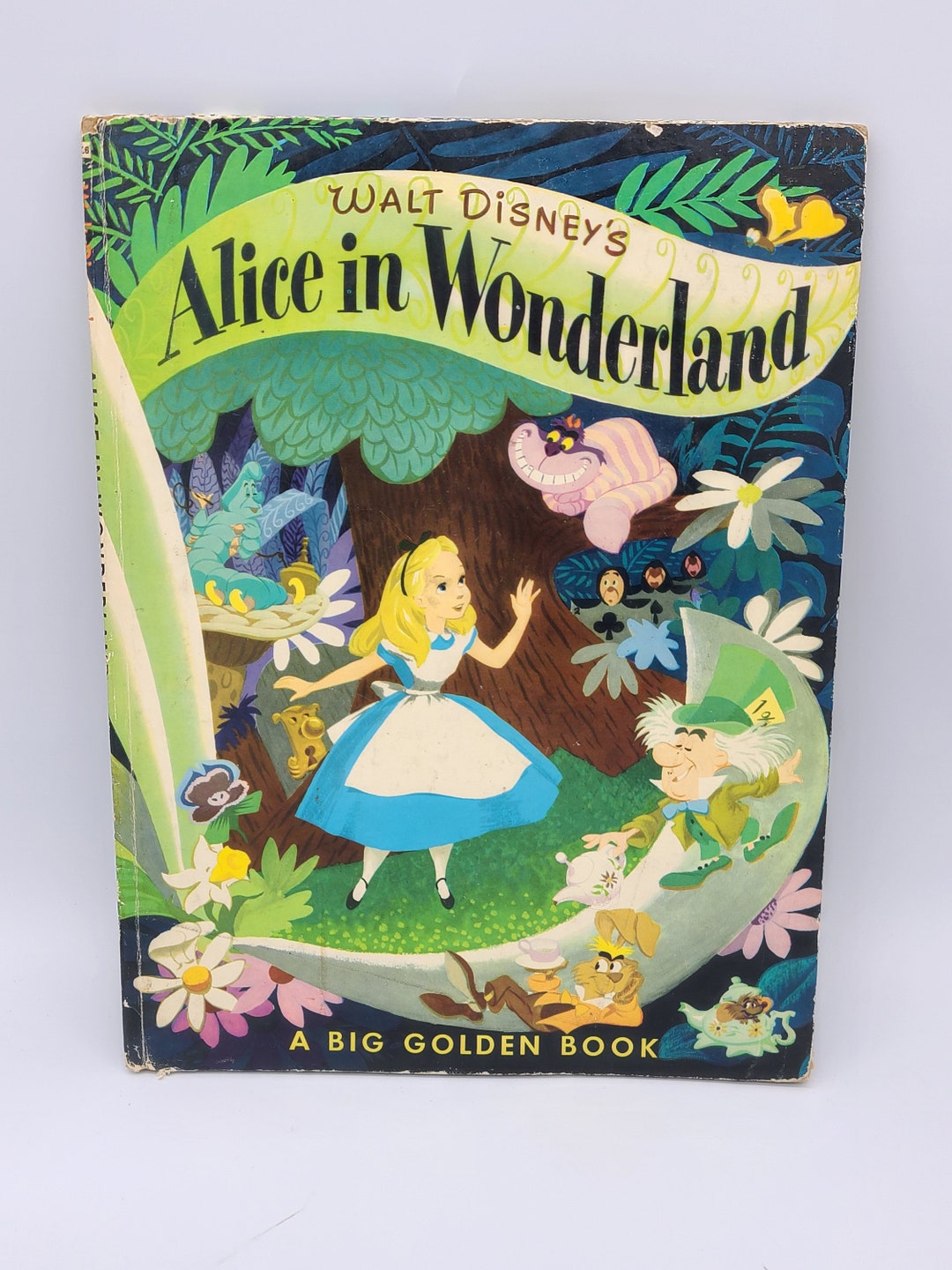Walt Disney's Golden Book 1976 2冊セット Vintage 1976 Walt Disney A Golden Book Alice in Wonderland