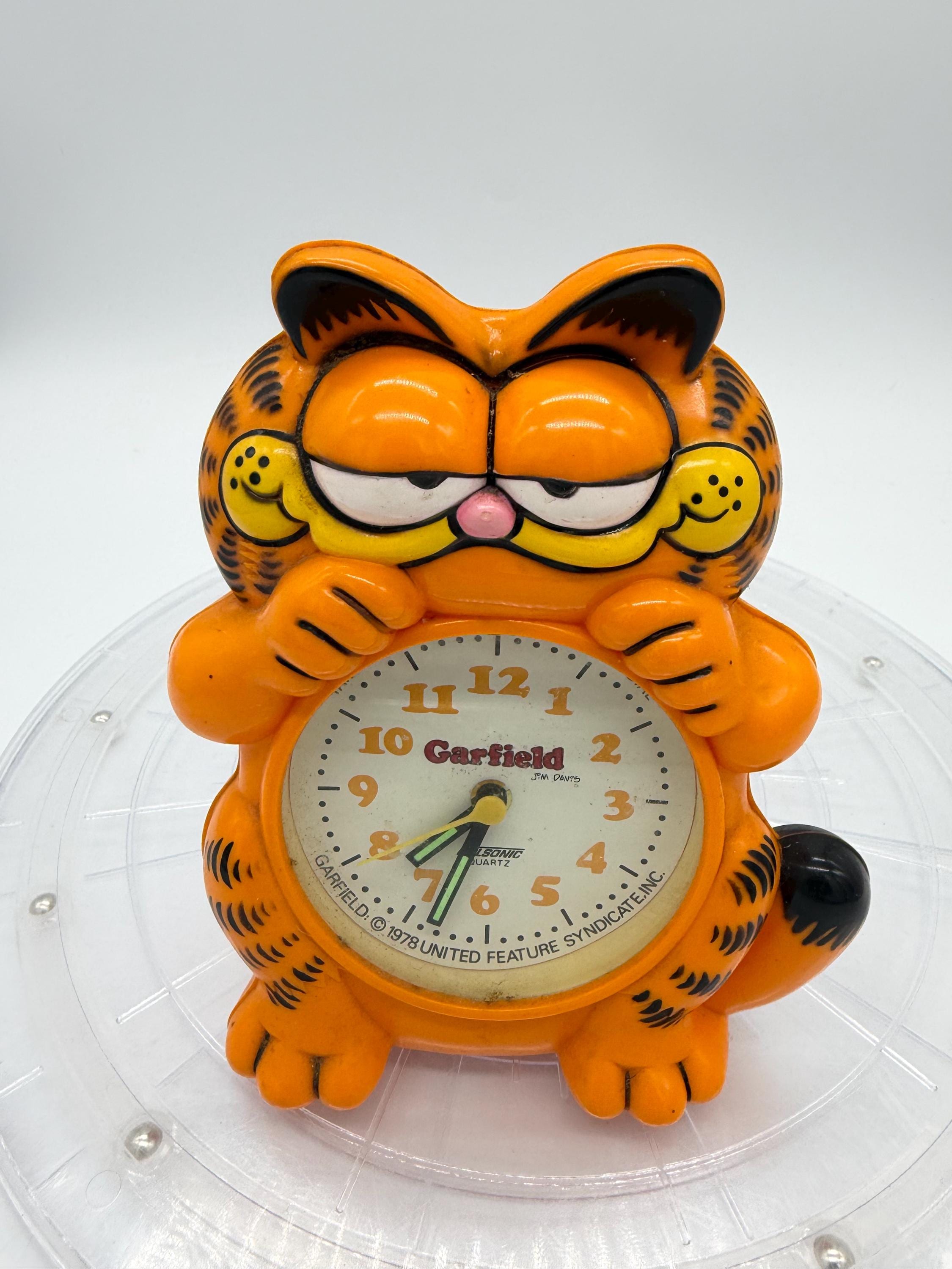 Retro Garfield Clock - Etsy