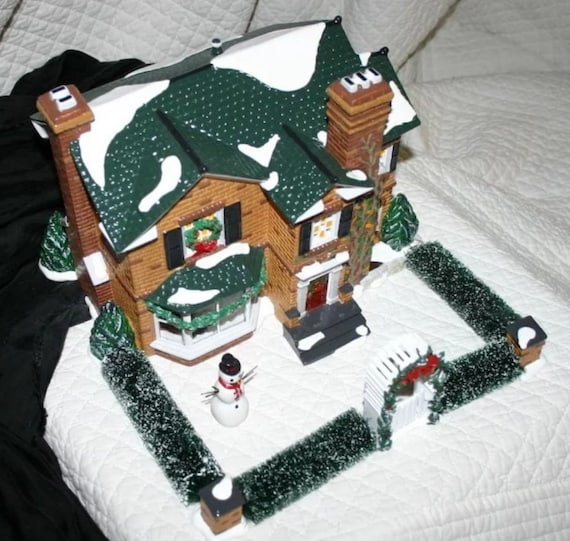 瑠*花様 希少激レア　マイメロディ　ジオラマミニハウス　　Xmas 2004年製 Vintage Department 56 2000 Holly Lane Set. - Etsy