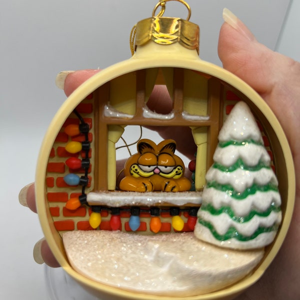 1978 Enesco Garfield „Watching At The Window“ Weihnachtsschmuck.