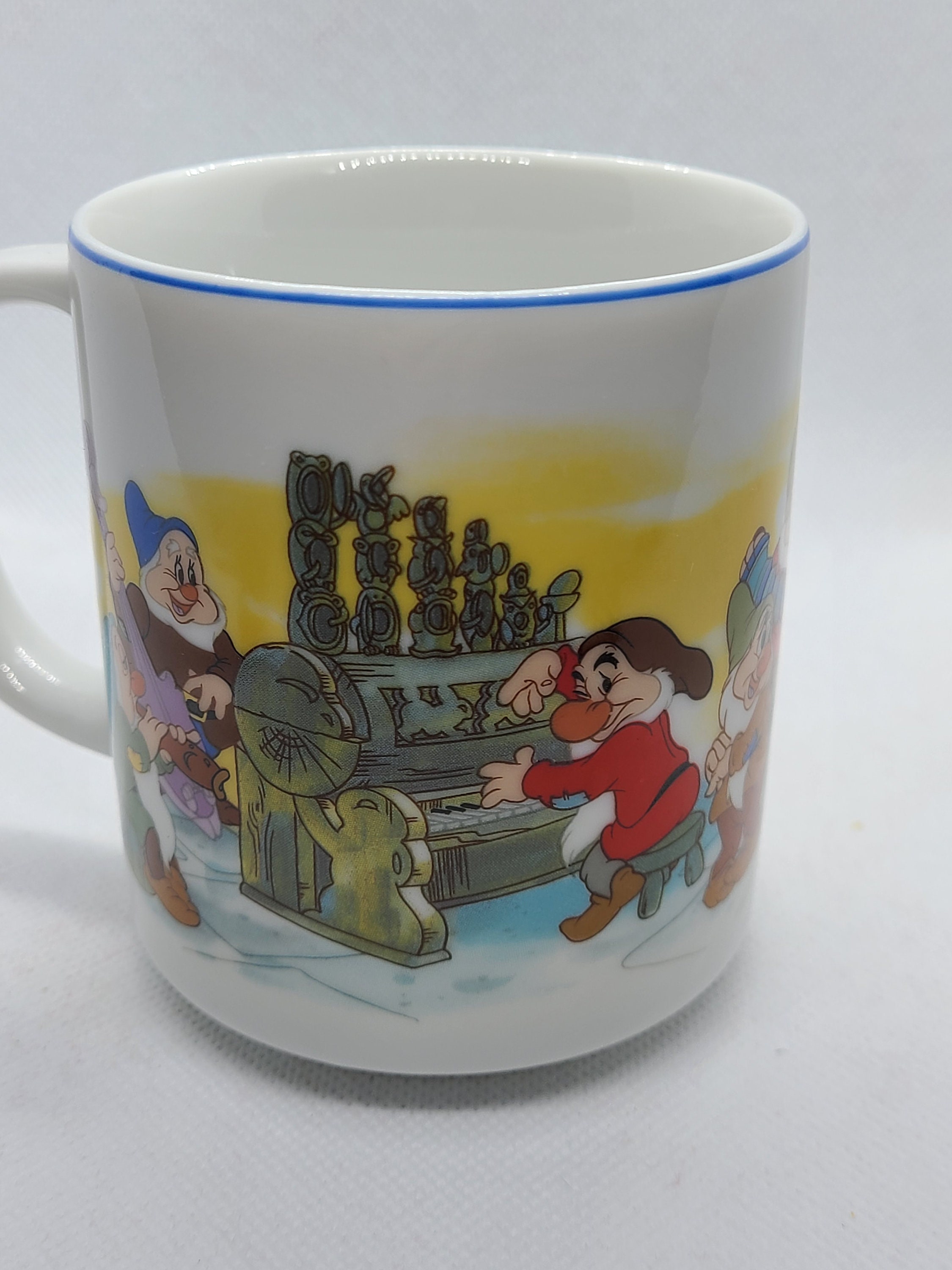 ヴィンテージのディズニーの白雪姫マグカップ。日本製。 - Etsy 日本