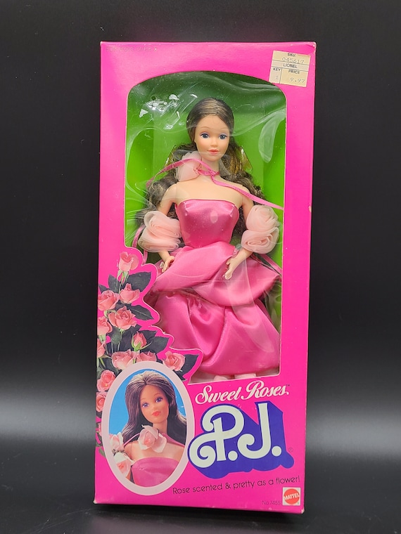 1983 年製マテル スウィート ローズ PJ バービー人形 箱入り新品 1983 年製マテル スウィート ローズ PJ バービー人形 箱入り新品