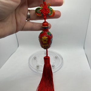 Wunderschöne Emaille Cloisonné Vase geformt Weihnachtsverzierung mit roter Quaste.