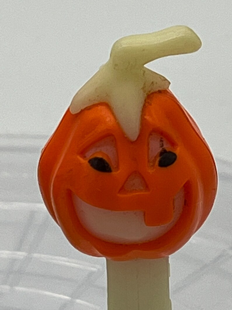 Vintage Halloween Pez Dispencers. Ghost, Jack O'latttern, Ghost Face, Ghoul and Witch image 6