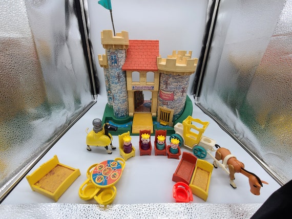 1974 Fisher-price Little People Play Family Castle 993 Playset. Vintage  Fisher-price Toys. Complete or Can Be Purchased Without the Dragon - Etsy
