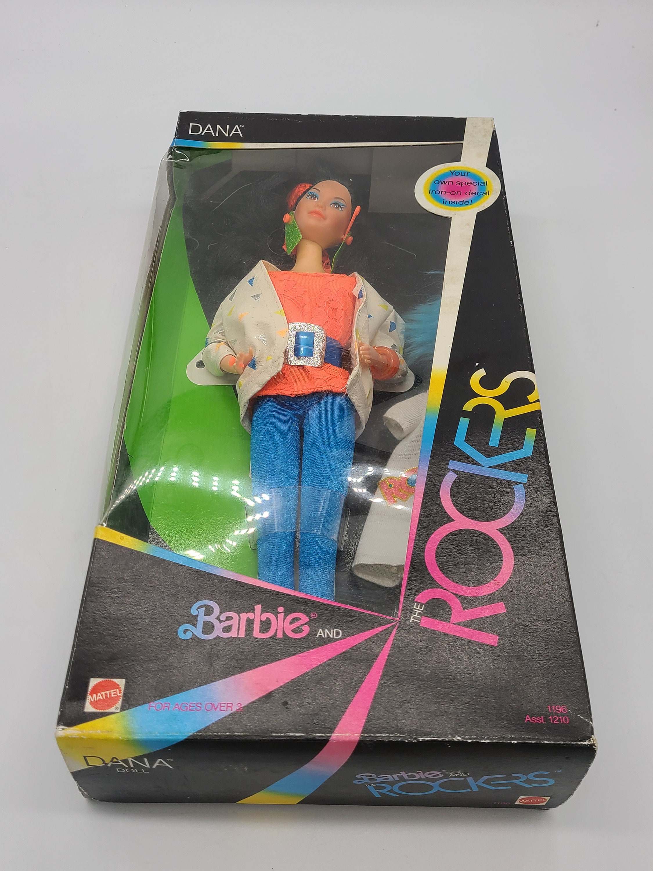 Barbie Rockers 2 em 1 Conjunto de reprodução de palco com boneca
