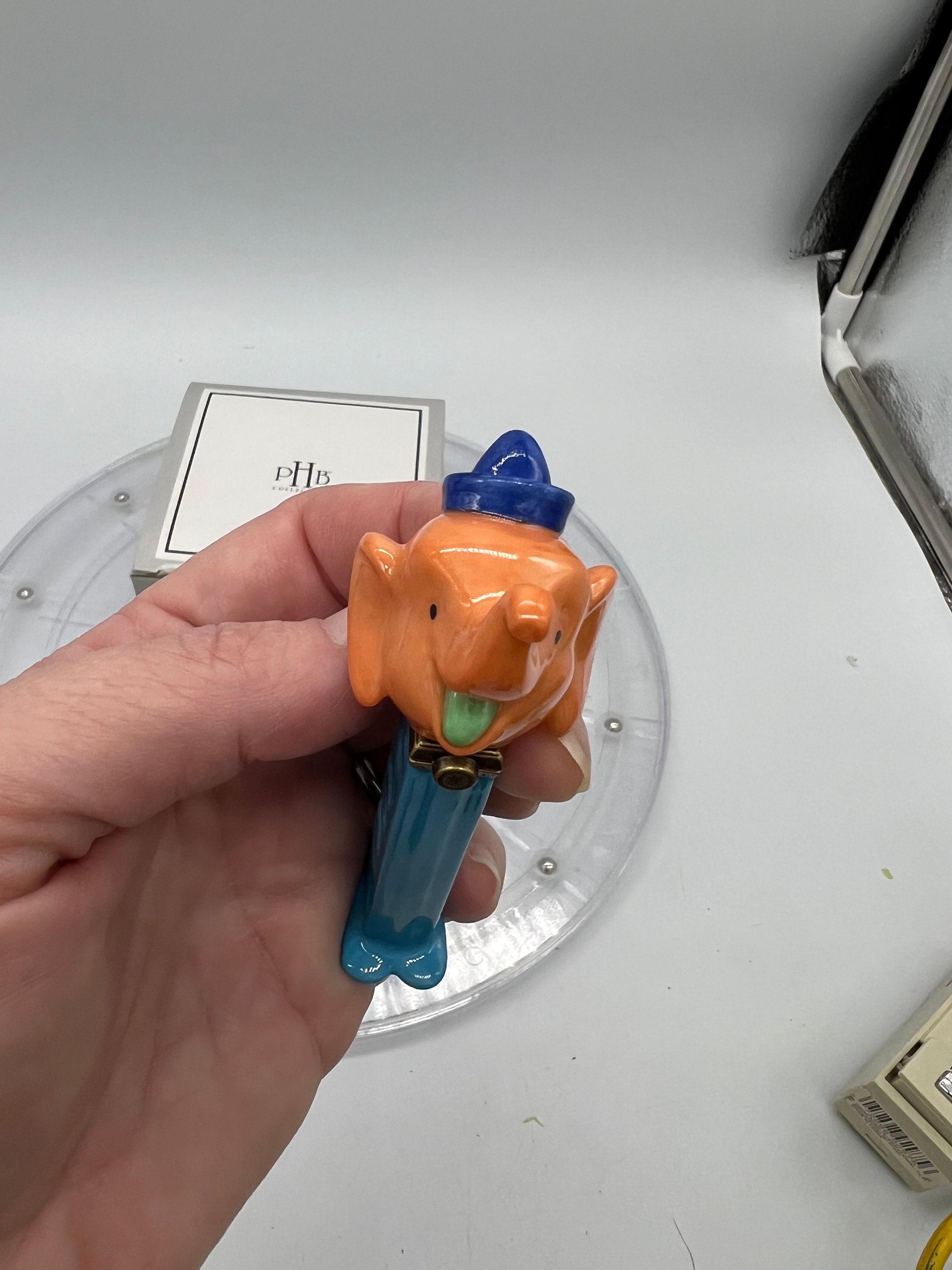 1999年 PHB エレファント PEZ キャンディディスペンサー 磁器製