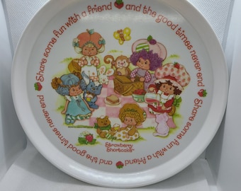 Vintage Strawberry Shortcake Plastic Dinner Plate
