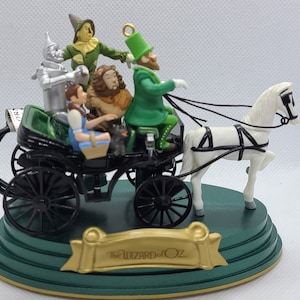 Hallmark Keepsake Wizard of Oz Horse of a Different Color Christmas Tree Ornament.