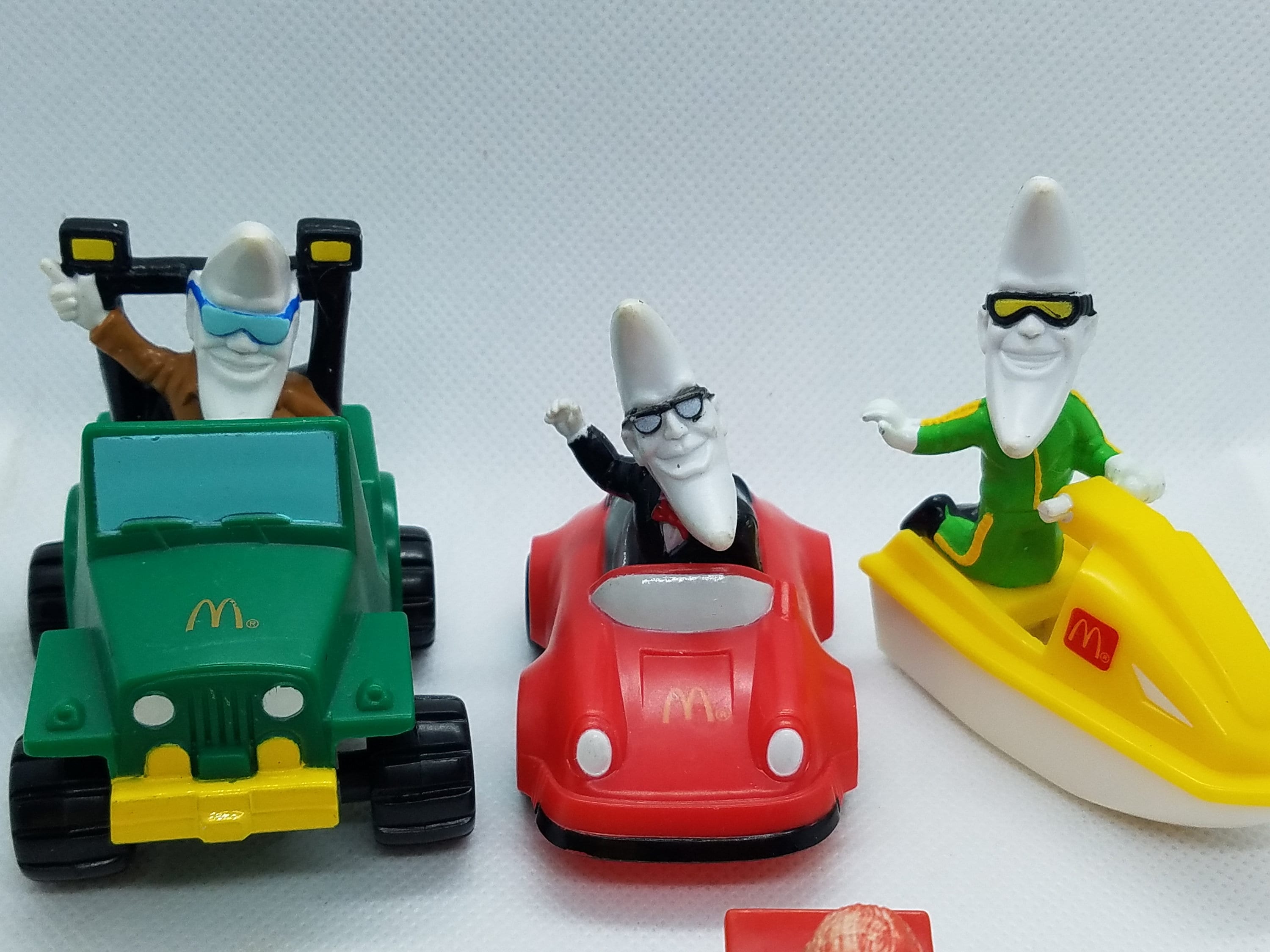 1980年代のヴィンテージマクドナルドハッピーミールカーのおもちゃ