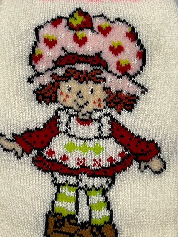 2002 Strawberry Shortcake Ladies Socks with Pink … - image 2