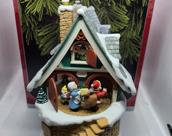 Vintage 1998 Hallmark Keepsake Santa's Merry Workshop Music Box.