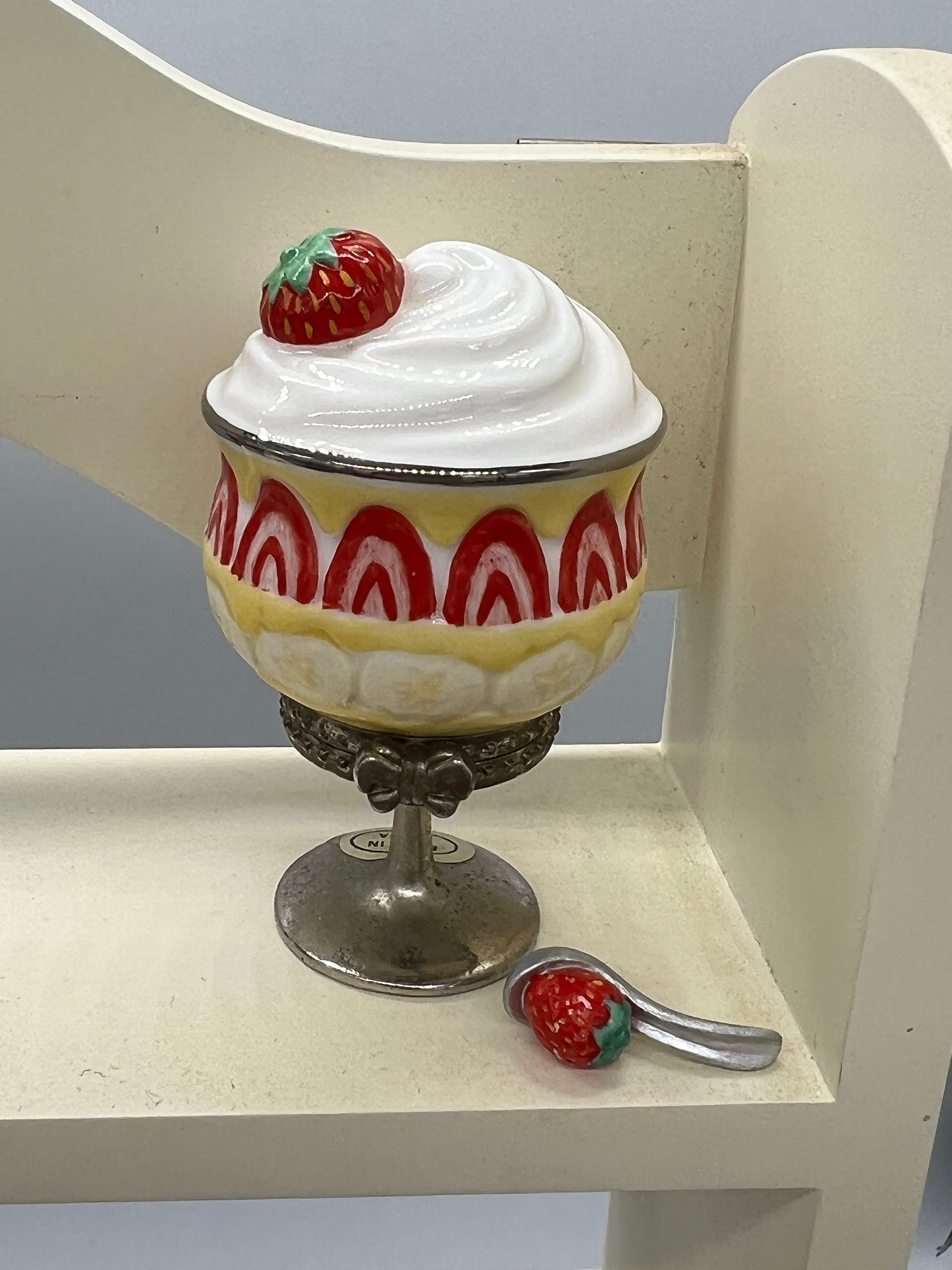 PHB Porcelain Hinged Trinket Box: Strawberry Jam, Ice Cream Sundae