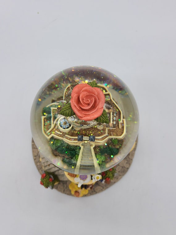 ヴィンテージの非常に珍しい 1991 年ディズニーの美女と野獣、城の