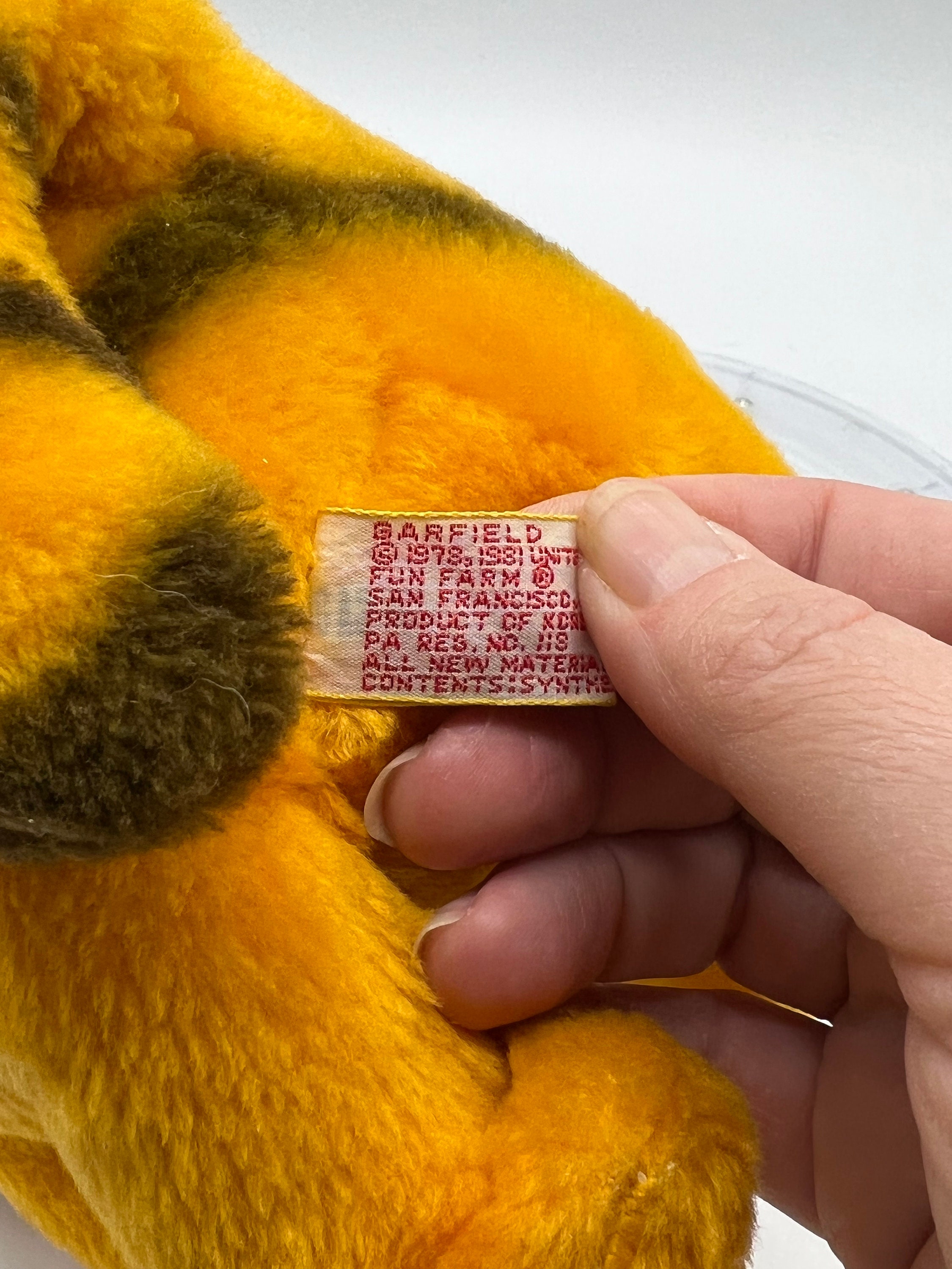 1981 年ヴィンテージの Dakin and Company のガーフィールドの