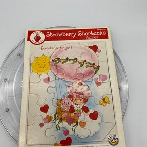 1983 Craft Master American Greetings Corporation Strawberry Shortcake Hot Air Balloon Puzzle.